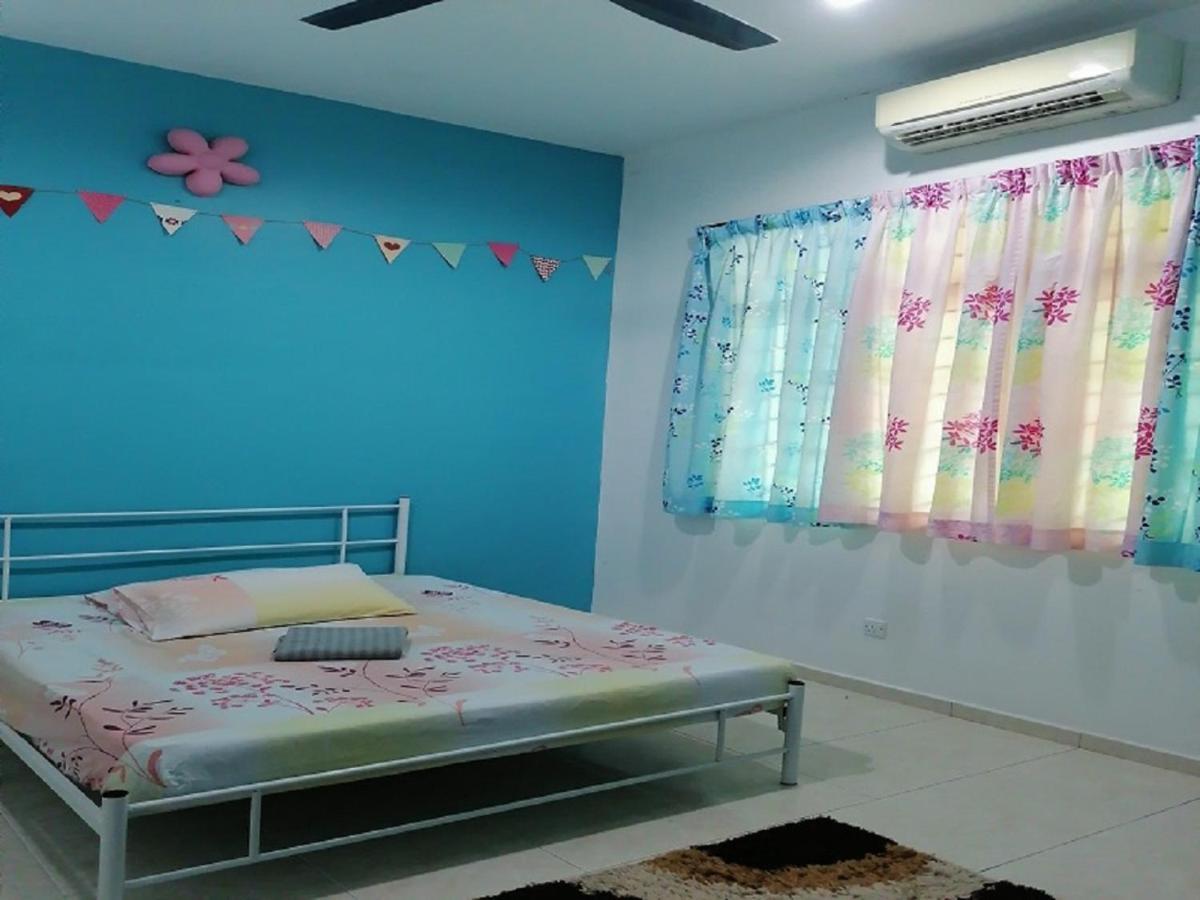 Bukit Baru Homestay Malacca Exterior foto